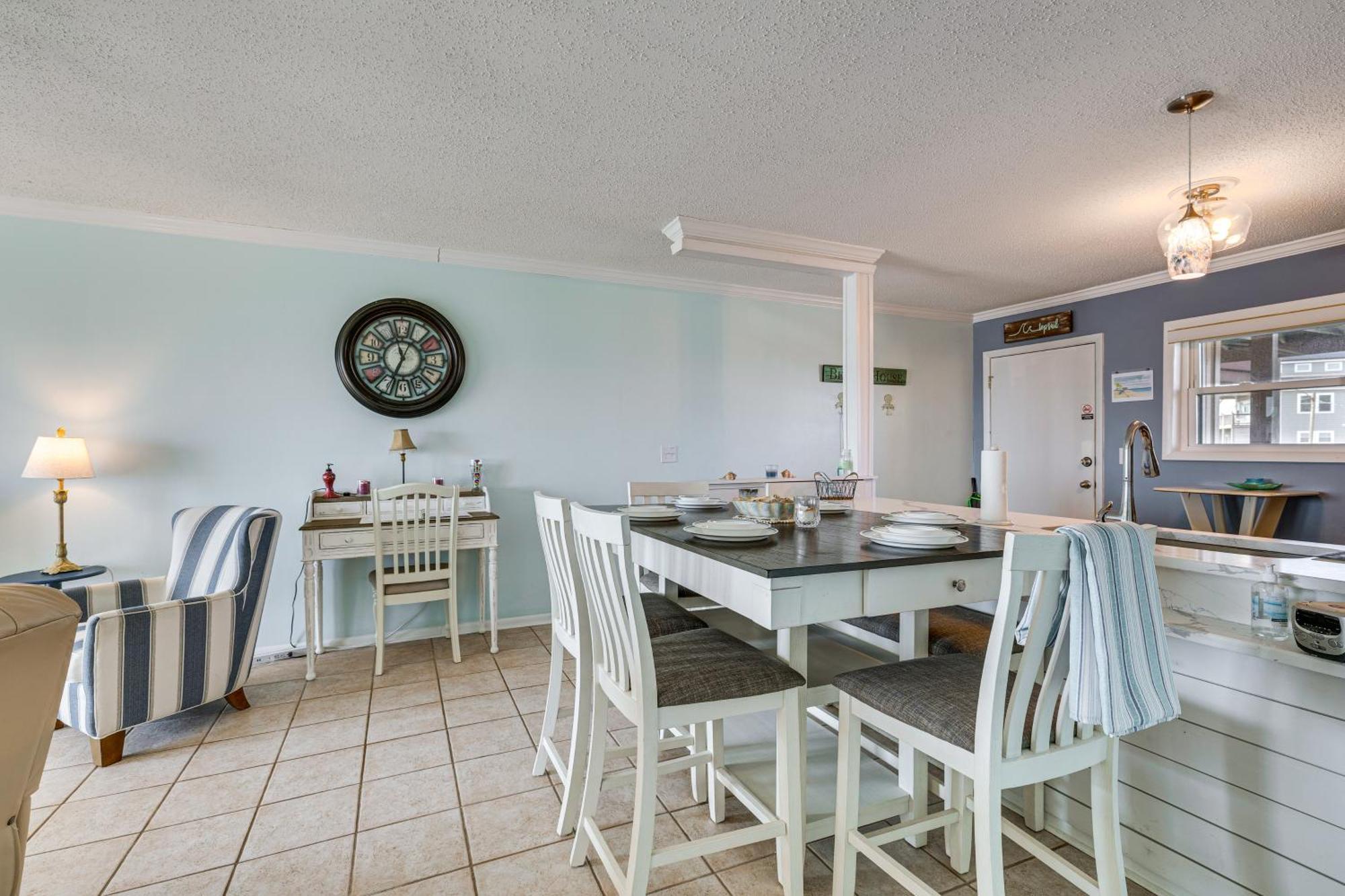 Steps To The Beach Oceanfront Condo With Lanai! North Topsail Beach Exterior photo