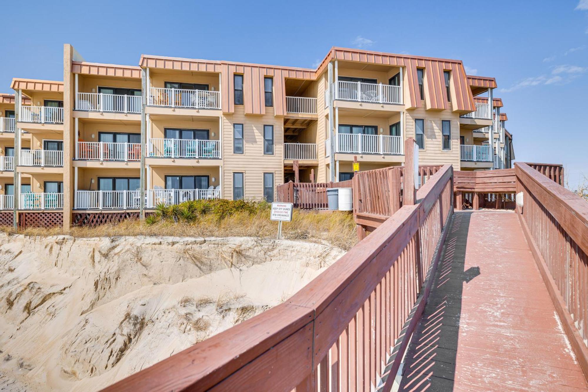 Steps To The Beach Oceanfront Condo With Lanai! North Topsail Beach Exterior photo