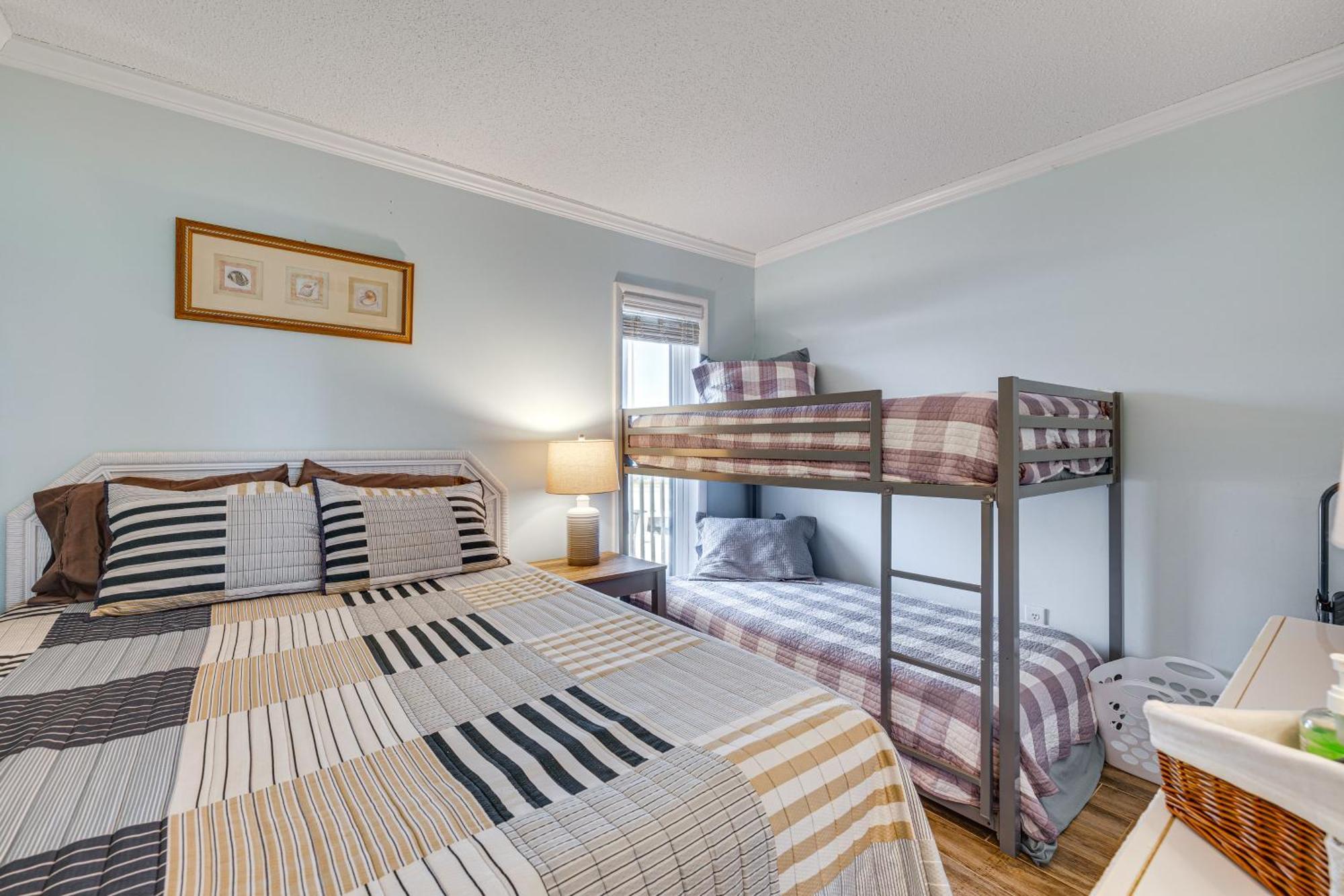 Steps To The Beach Oceanfront Condo With Lanai! North Topsail Beach Exterior photo