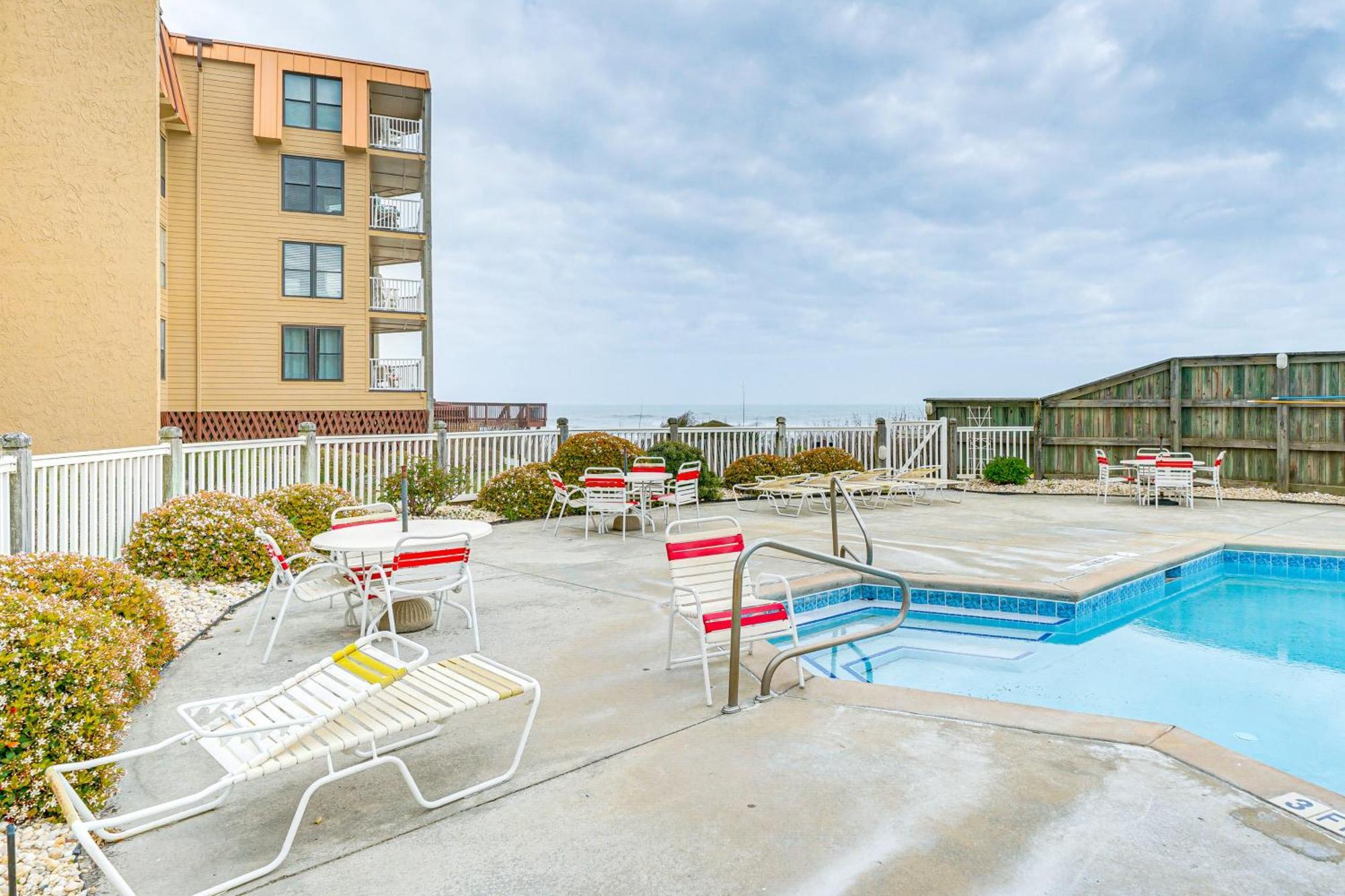 Steps To The Beach Oceanfront Condo With Lanai! North Topsail Beach Exterior photo