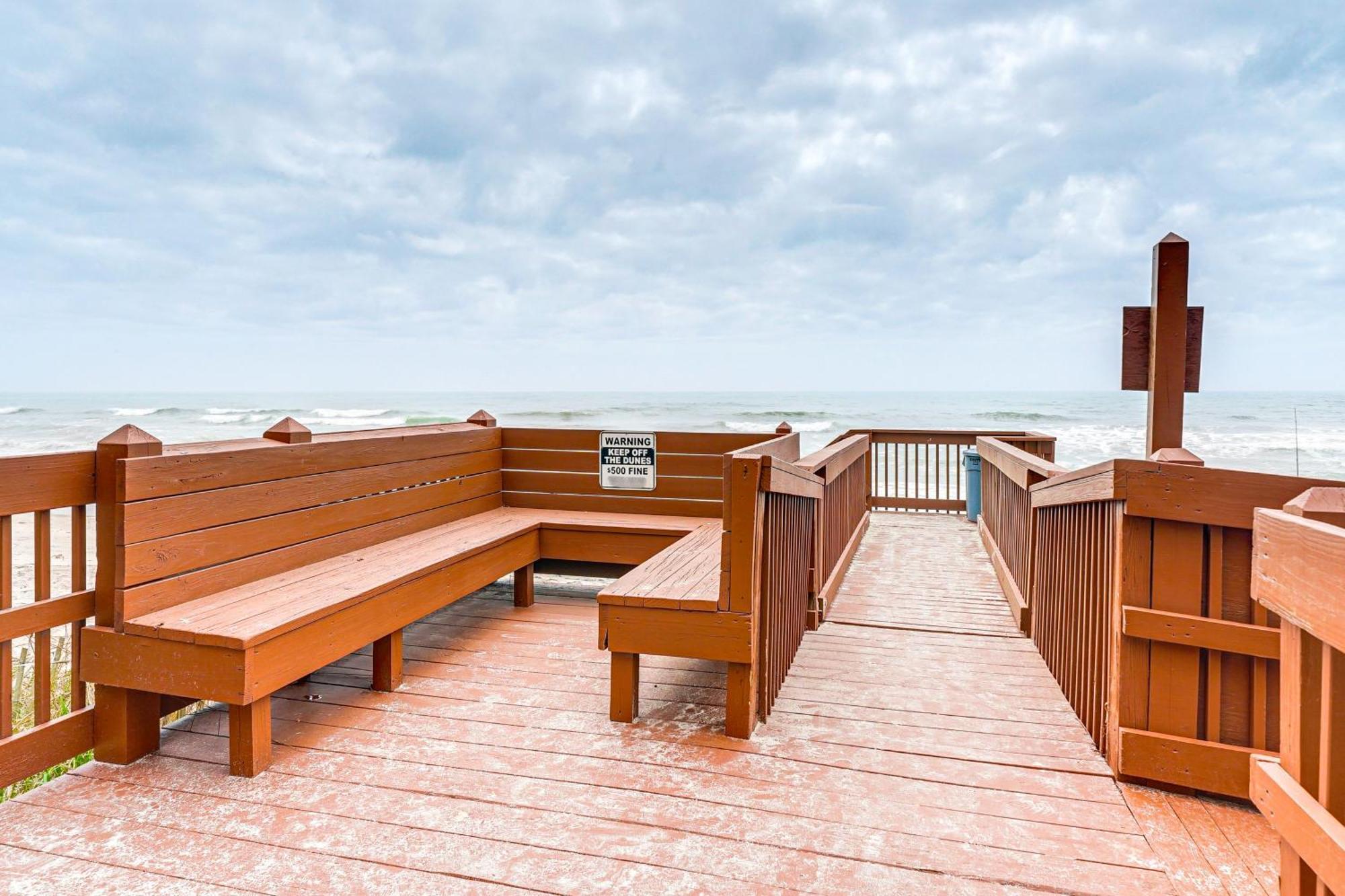 Steps To The Beach Oceanfront Condo With Lanai! North Topsail Beach Exterior photo