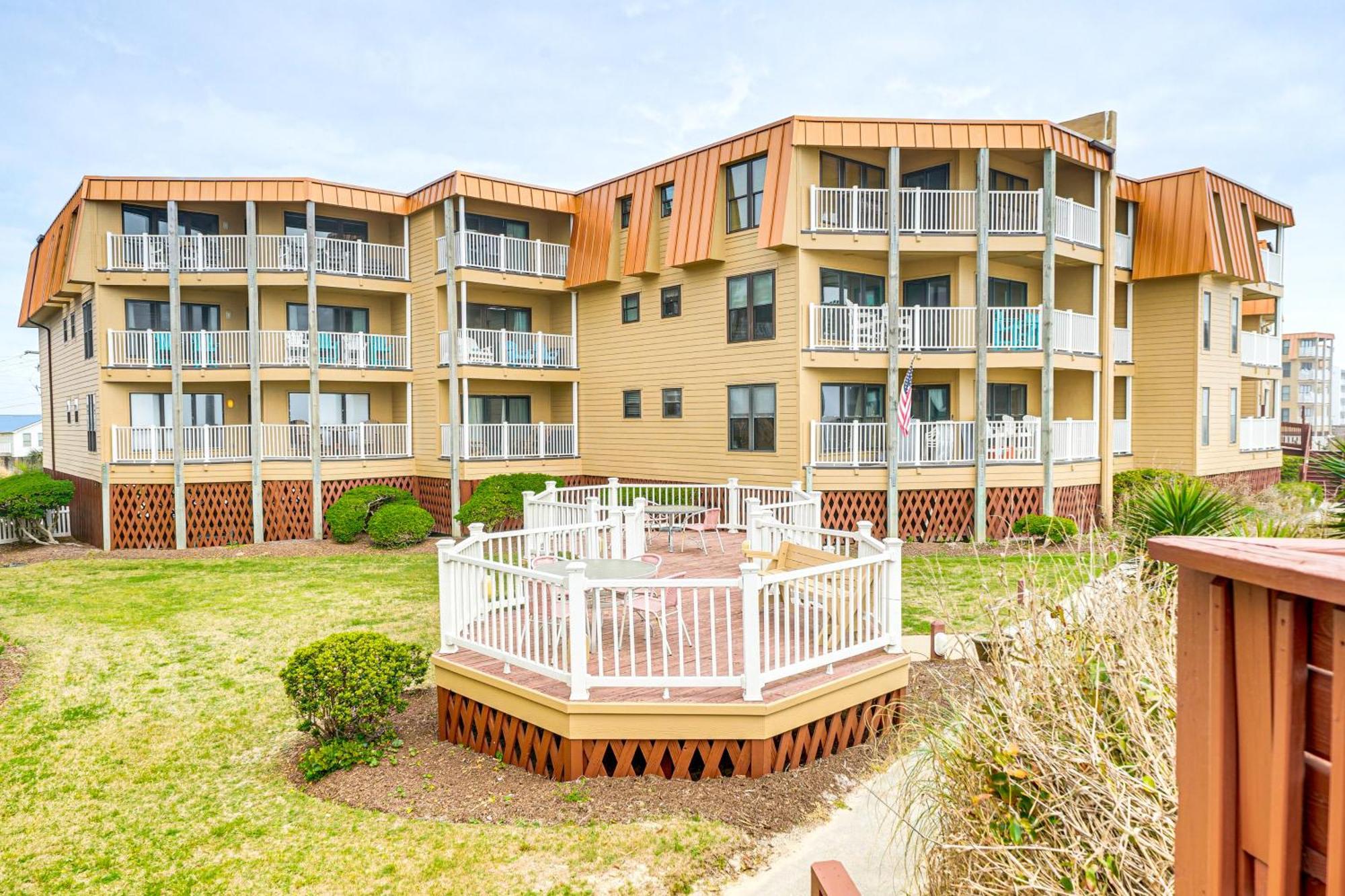 Steps To The Beach Oceanfront Condo With Lanai! North Topsail Beach Exterior photo